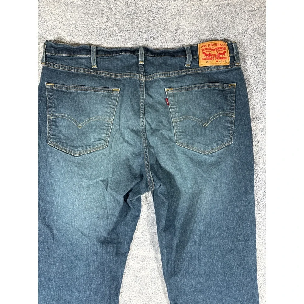 Levis 541 Athletic Taper Mens Jeans 40x30 Blue Medium Wash 18181-0017 Stretch